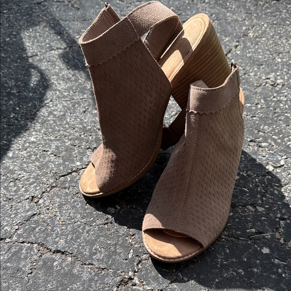Toms Tan Peep-Toe Heeled Boots